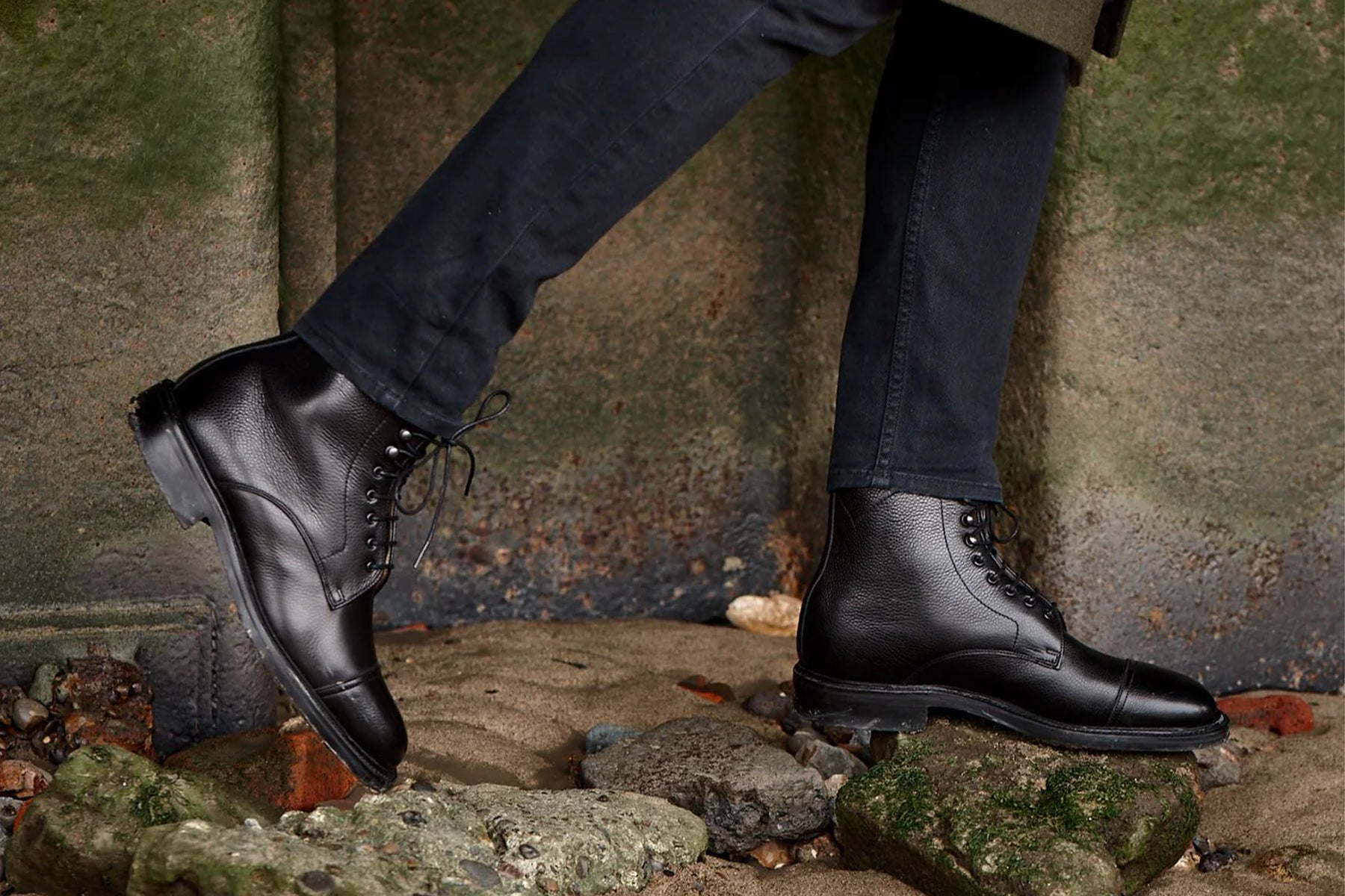 Shop Le Confort Solid Slip-On Leather Loafers Online